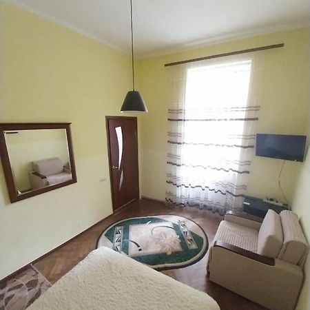 לבוב 1Ком Апартаменты,Парковка,Улхорватская מראה חיצוני תמונה
