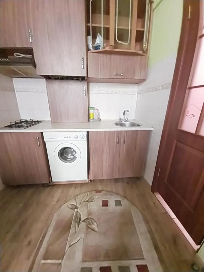 לבוב 1Ком Апартаменты,Парковка,Улхорватская מראה חיצוני תמונה